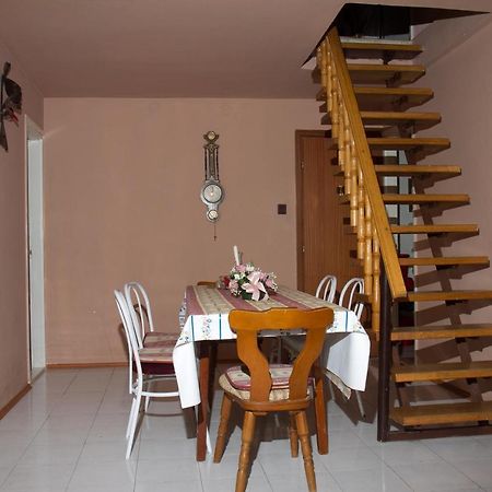 Familia Nyaralo 117 Villa Balatonmariafurdo Exterior photo